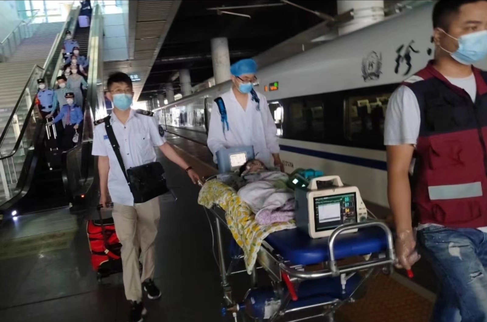 永寿县高铁转运公司